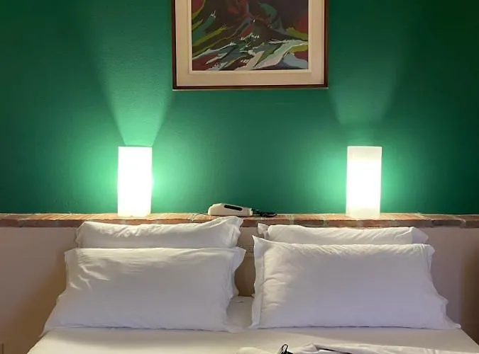 Hotel-motel70 3*